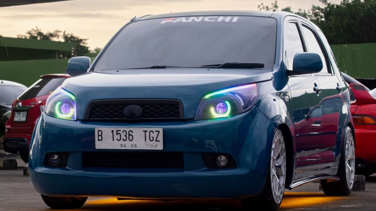 Modifikasi Mobil Daihatsu Terios Bergaya Stance Elegant